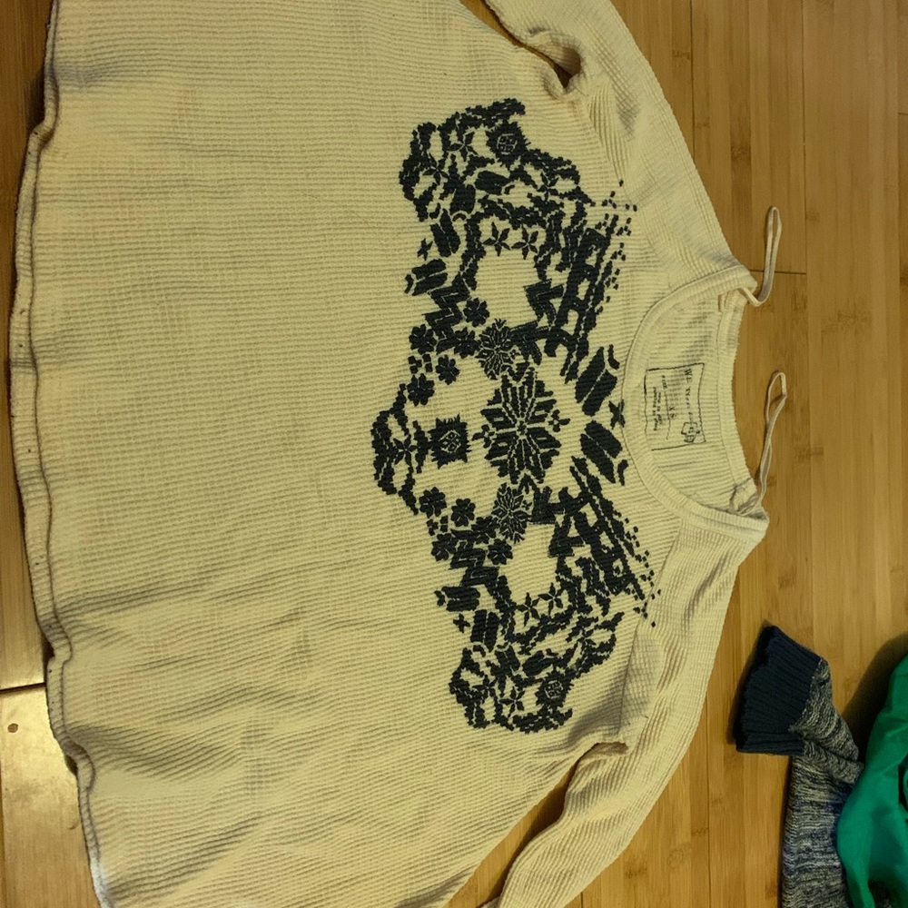 Flowy embroidered long sleeve